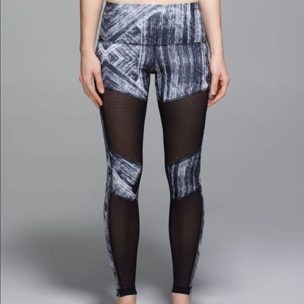 Lululemon Hot To Street Pants/Leggings Size 2